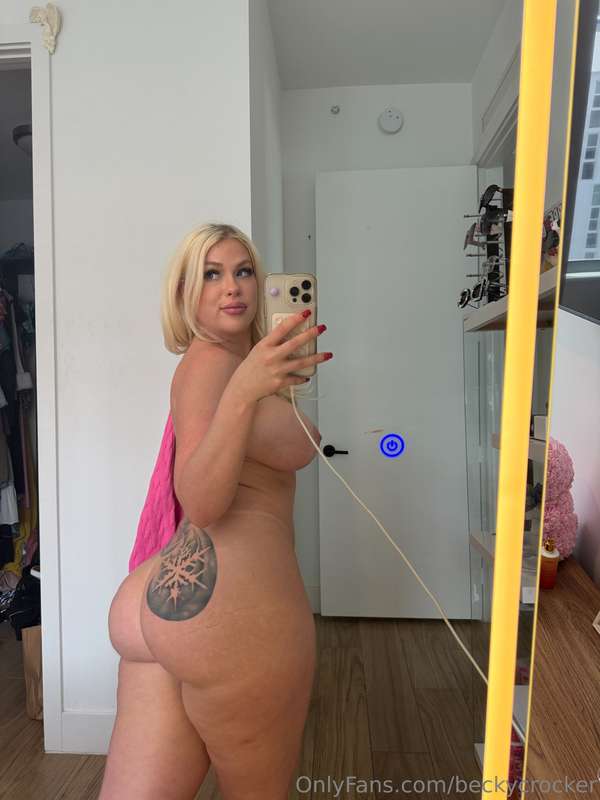 In the mood to get fucked hard.. Are you down?😈