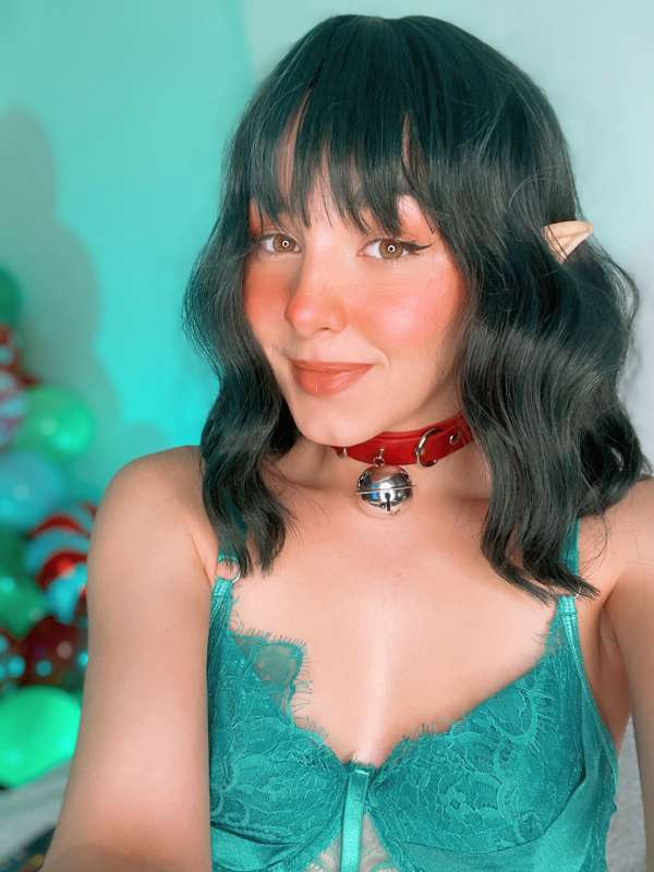 🫒🎄🧝🏼‍♀️❤️‍🔥 8