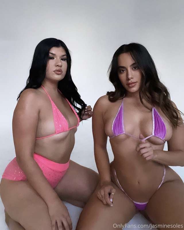Can these big booty’s start your day off right for you ☺️🍰 @.. 1