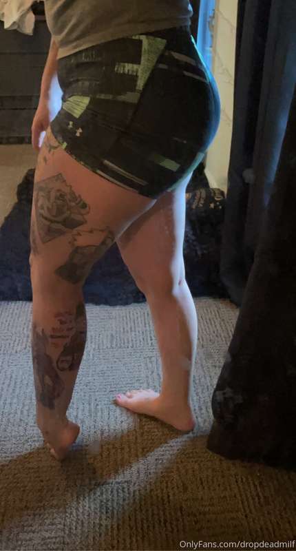 Just showing off my leg tattoos 🥰