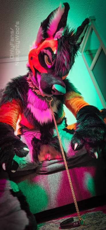 You want to tug this bad girl and… you know~? 😈⛓️ 4