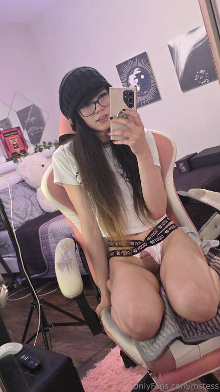 More naughty things to post on the Internet for everyone cx .. 24