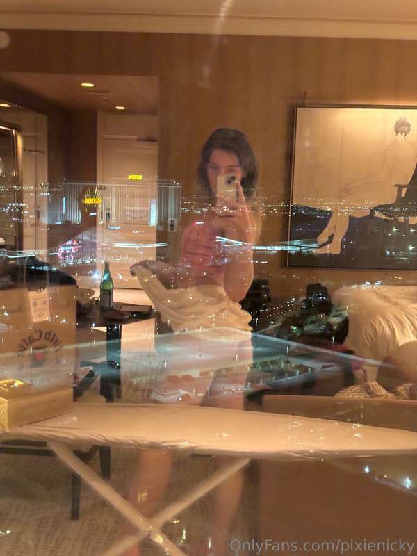 Enjoying one of my last days in Vegas ☺️ (I honestly spent m..