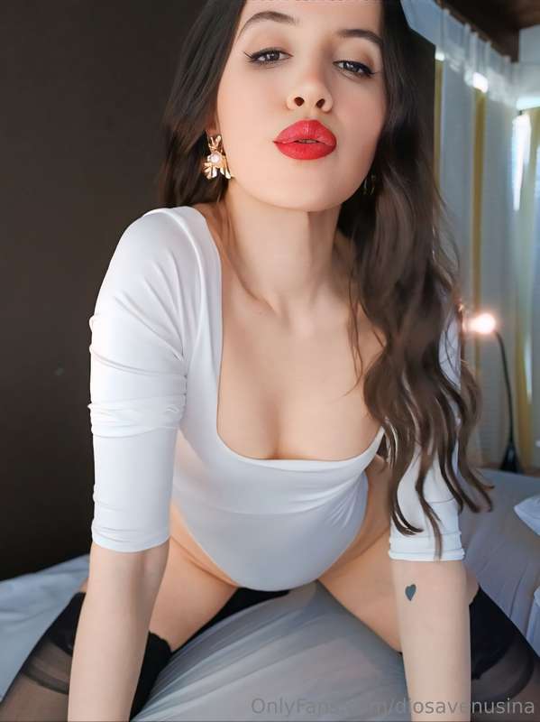 I want to kiss your mouth wildly with these lips 💋#venus