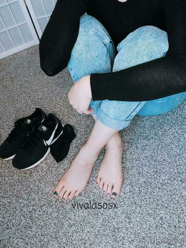 Sweaty, smelly silky soles... 

On a scale of 1 to 10... how.. 20