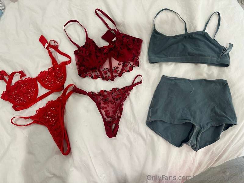 🥵ALL OF THIS STILL FOR SALE🥵Come and get yourself something .. 6