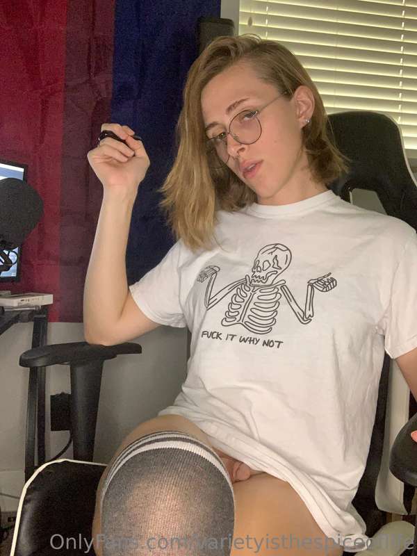 Maybe I can sit on your cock. 🍆🥵
