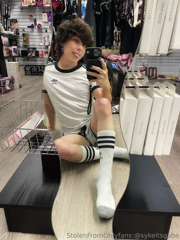 Work gets boring af ~ gotta spice it up 😈 Perks of being a s.. 9