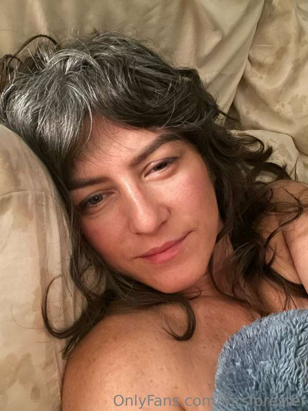 Do I look satisfied? tonight was great!!! 💕😛🦶💋❤️‍🔥😋