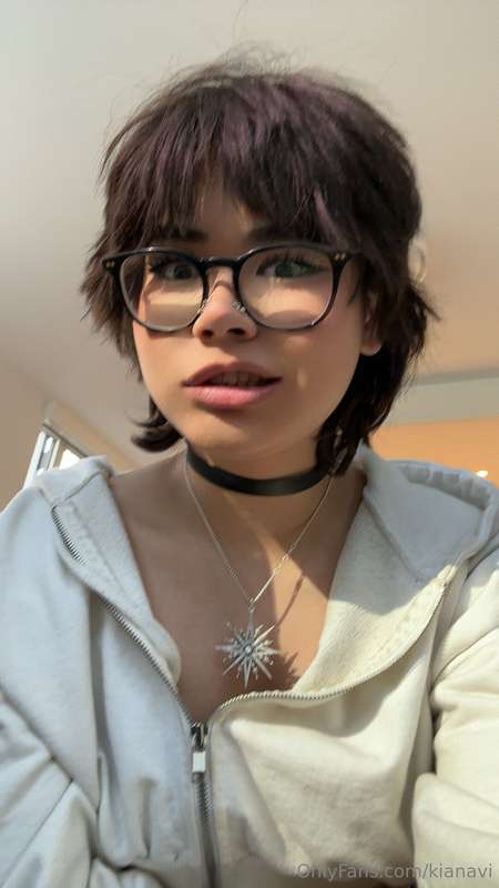 just finished putting my makeup on and I’m heading to the ma.. 10