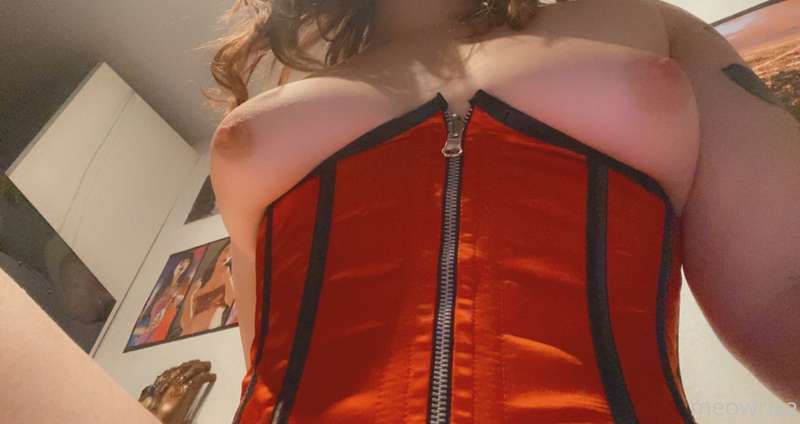 some corset booba :3 2