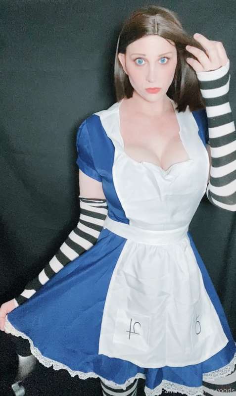 I did a cosplay of American McGee’s Alice and it turned out ..
