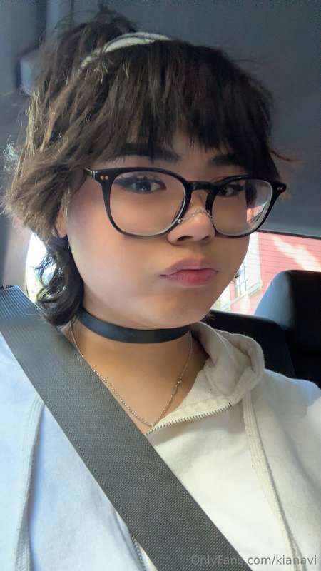 just finished putting my makeup on and I’m heading to the ma.. 3