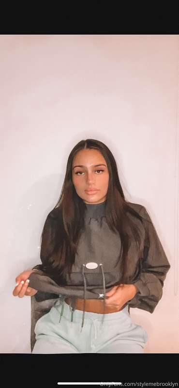 hey babes these are some of my comfy crew necks I love to we.. 3