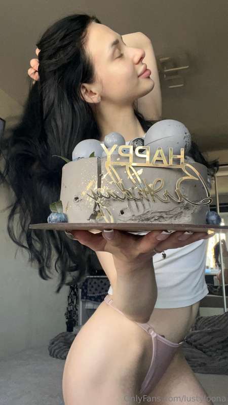 Pics from my b-day, I’m straight-up thrilled!🎂😍 1