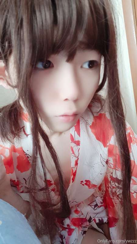 im going to buy a transparent color dildo
and few new cloth 6