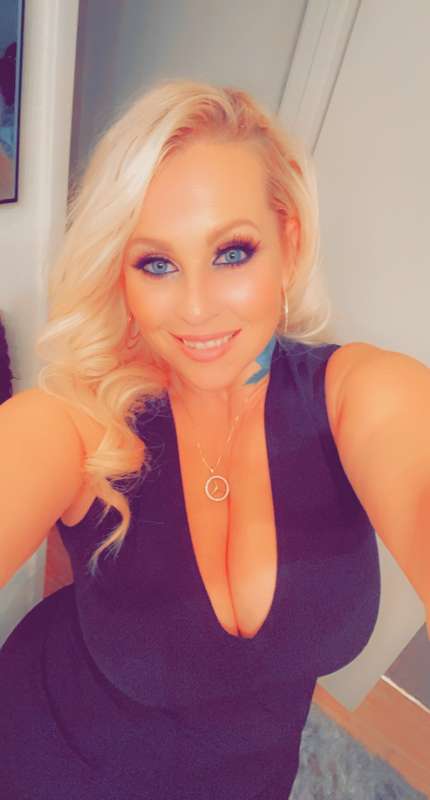 😘