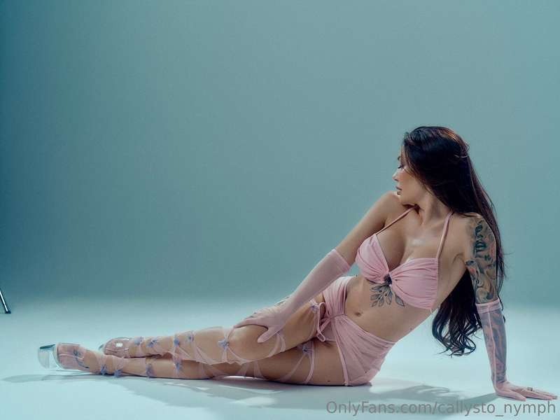 Behind every photo… hours of posing, teasing, and giving all..