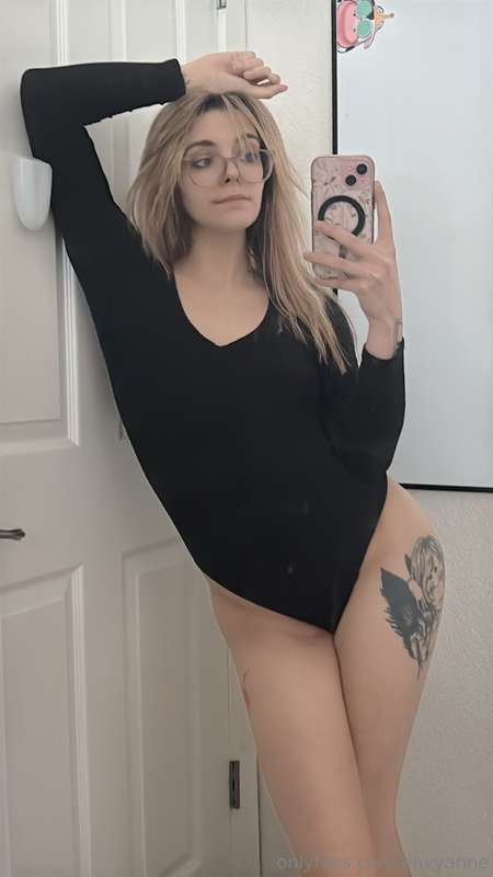 I’m going live on Twitch! Please come to the stream! 🩷twitch.. 13