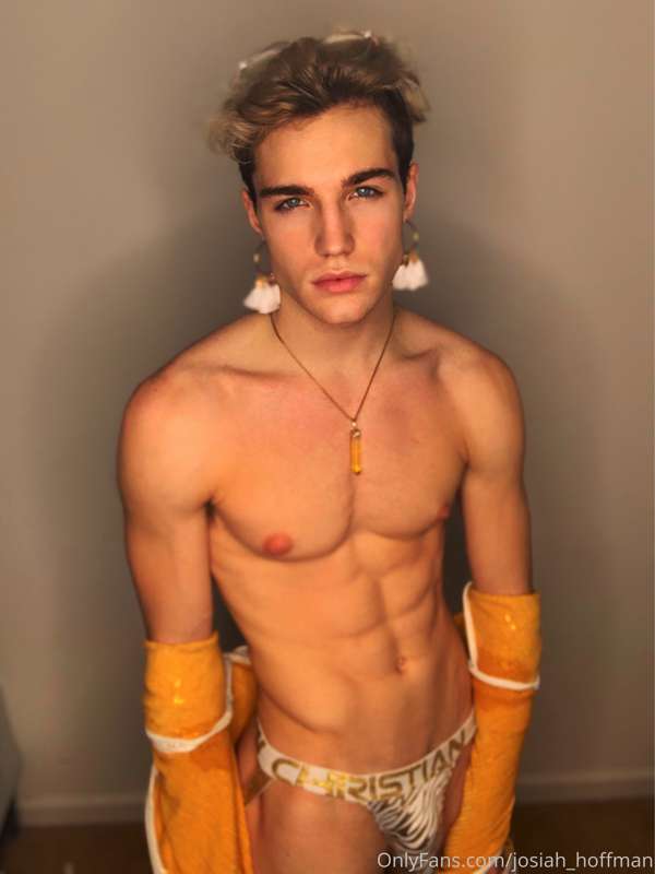 I have a surprise for you 😈⚜️✨😏 13
