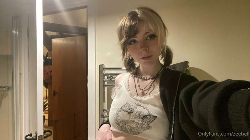 just a little under boob set <3 1