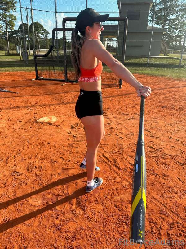 @tmotp told me to pose with the bat lol 2