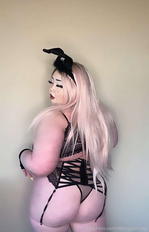 i’m sending out an old clothes try-on PPV tonight, it’s VERY..