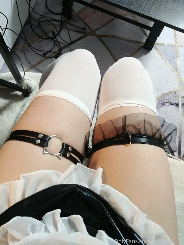 My legs :> 1