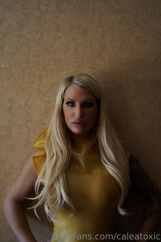 Some results from my latest latex shooting 😘 2