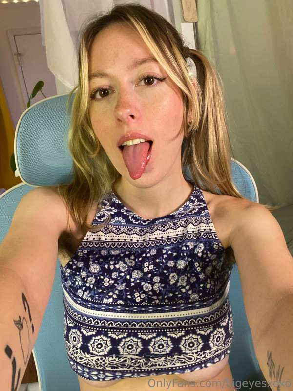 Live on cb now :)