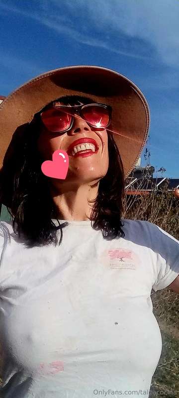  Feliz inicio de semana para VosHermoso día en la Granja hoy..