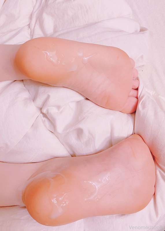Covered in Cum  💦 2