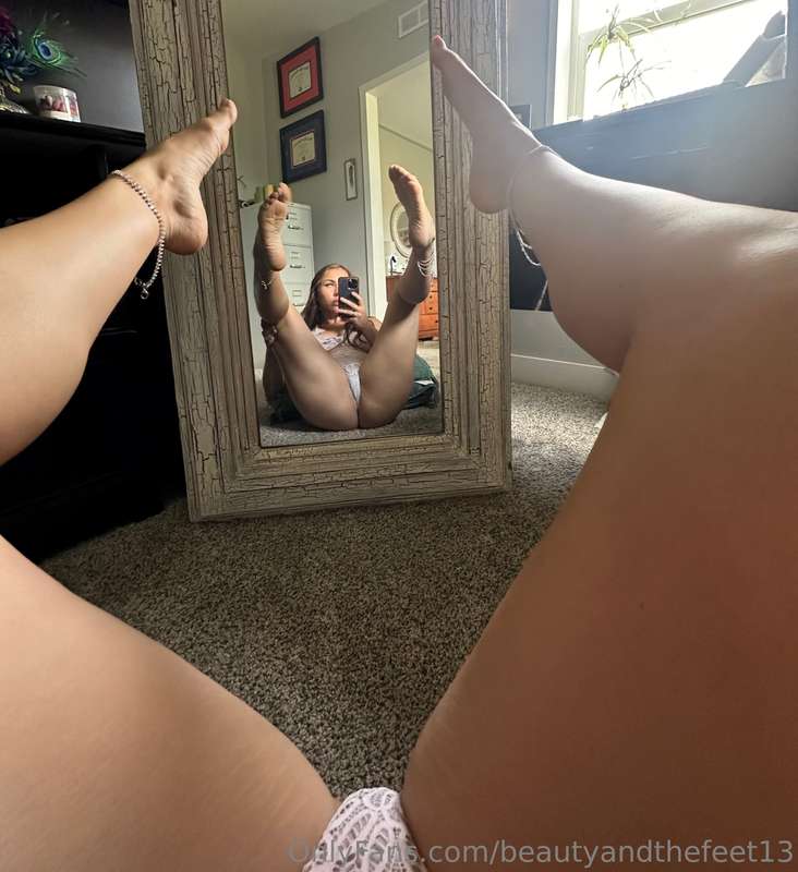 Feet up ready for you to do as you please to them 👅 1