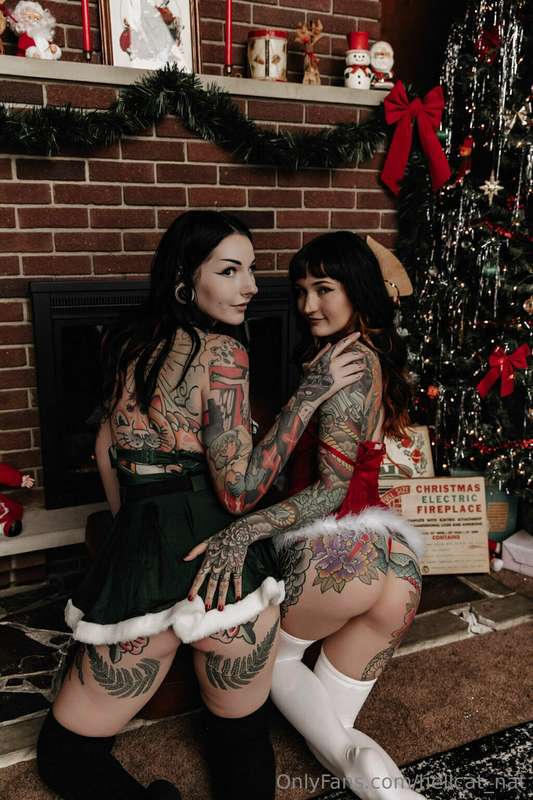 On the first day until Christmas, my photographer gave to me.. 11