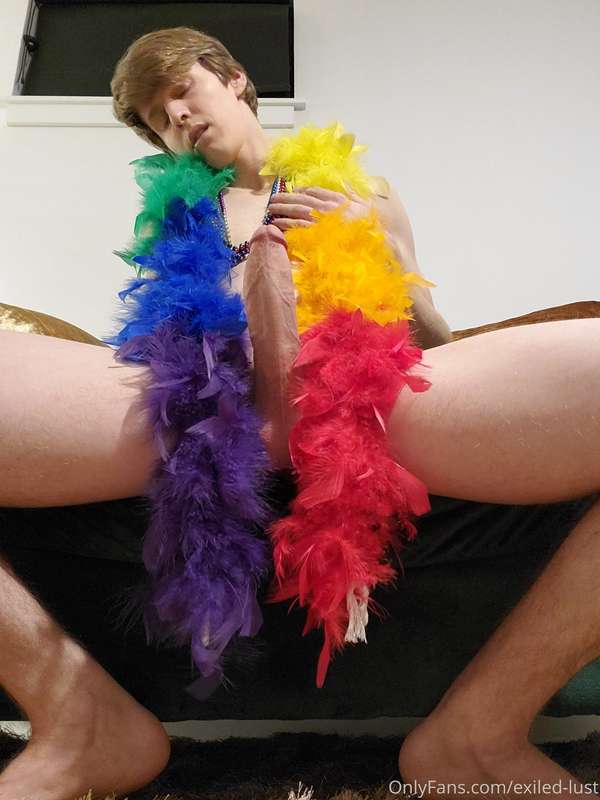 How about a little color for your evening tonight?  Thinking.. 3