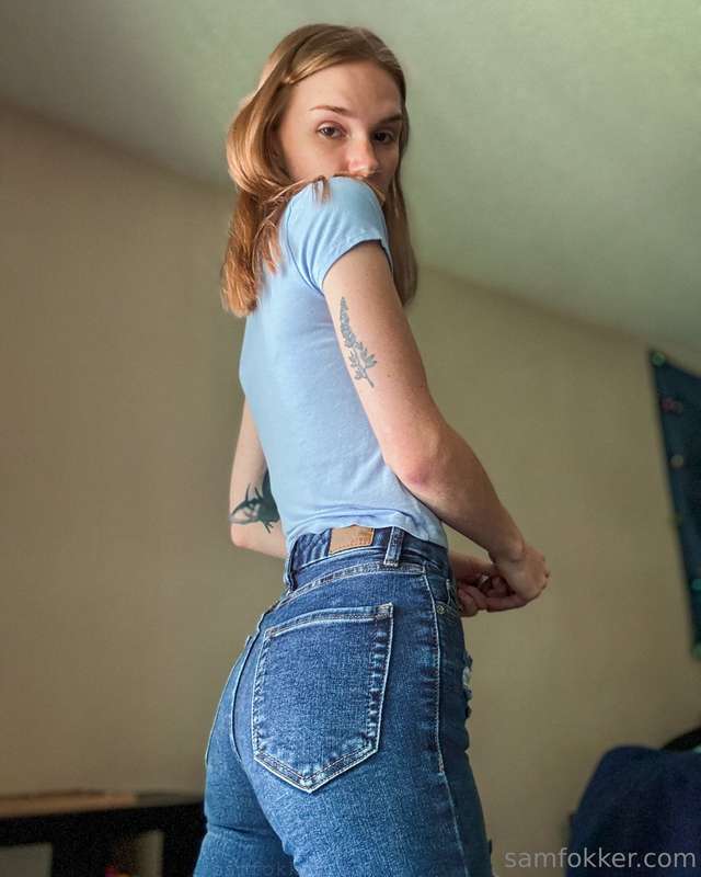 My outfit today 🥹 👖 the jean didn't last long though tbh 5