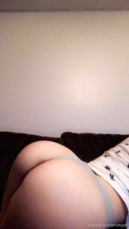 Who gonna spoil me for my bday? 💸 7