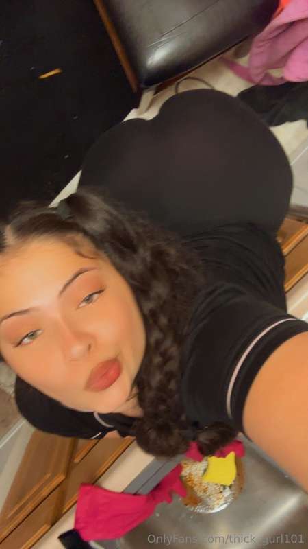 Thick_Gurl101 - Onlyfans - 23 Jul, 2024