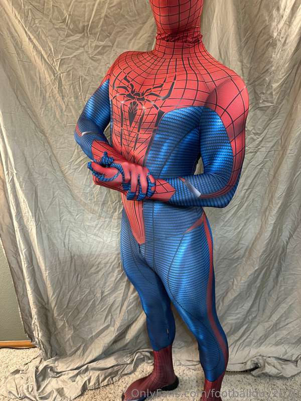 New Spider-Man pics and videos  2
