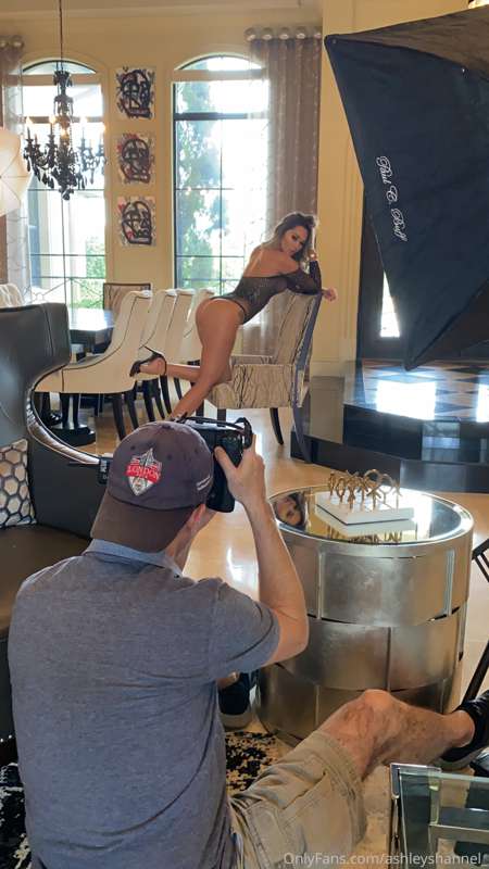 Some bts working with @richcutrone ♥️