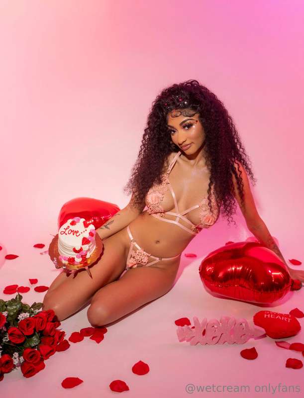 hugs, kisses & valentine wishes 💌! 24