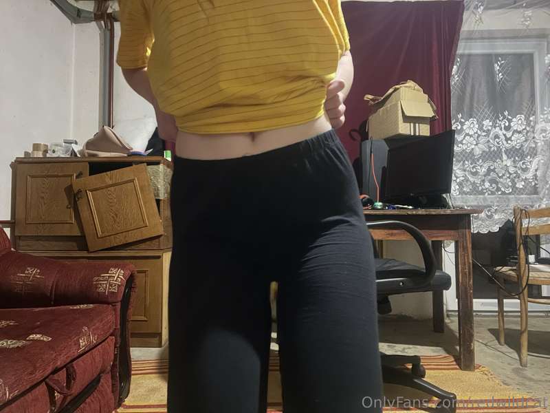 Leggings fit me well :)