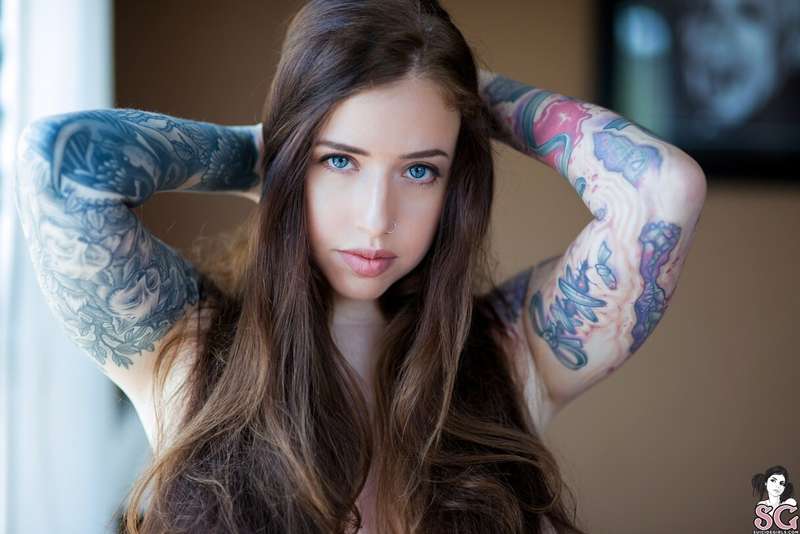 Unlock the genius with @sashsuicide in her throwback set, Ei.. 27