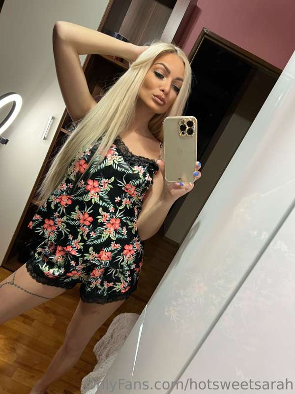 New day to have fun, don't you think? 😋😋
