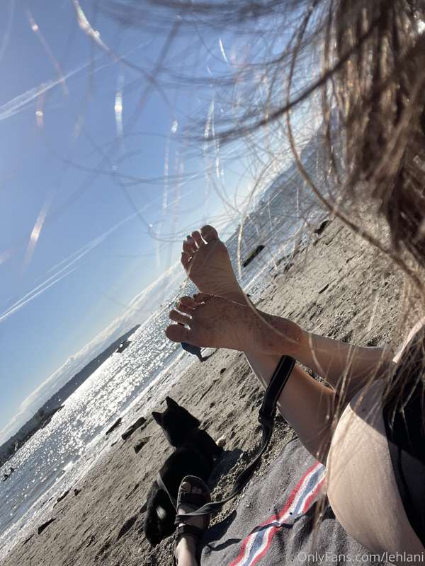 Had some family bonding time at the beach yesterday 🤗 6