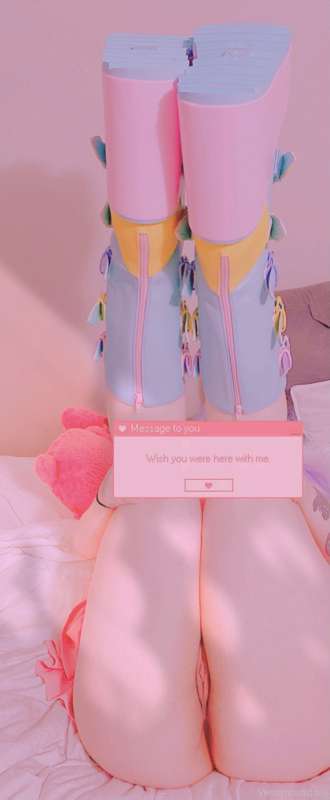 How do you like my new shoes? ;0 I feel so tall in them lol... 1
