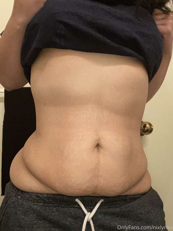 Wanna kiss my tummy good night? 😘