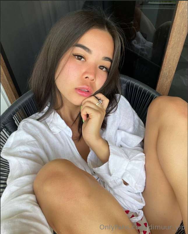 Asian girl from Netherlands 🇳🇱
You will not regret 😜
@asian_..
