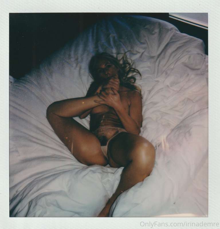Naughty Polaroids from my shoot. Check your DMs for real jui.. 2