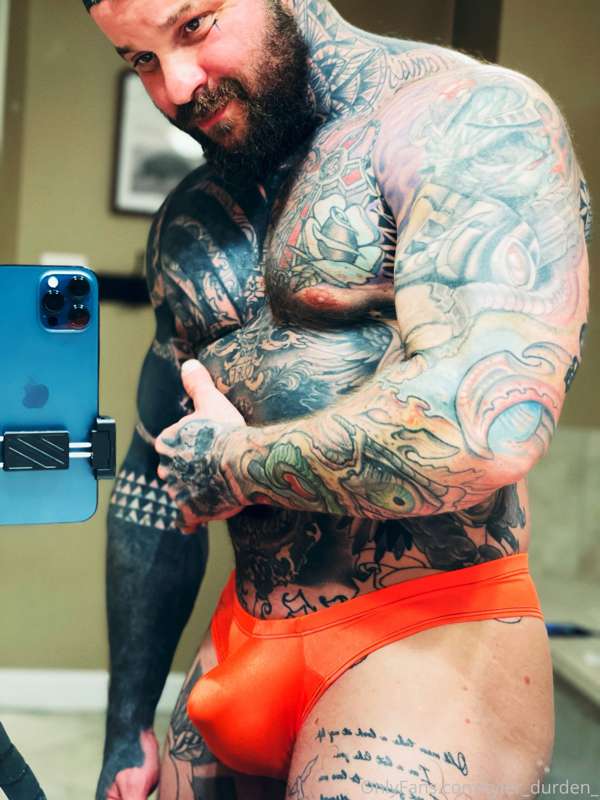 Orange ya glad it’s HUMP DAY!! 7